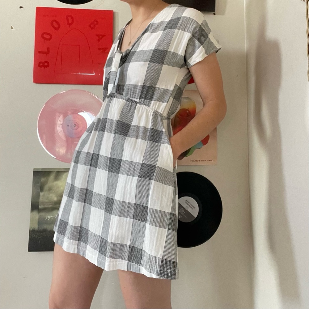 boutique sundress w pockets!